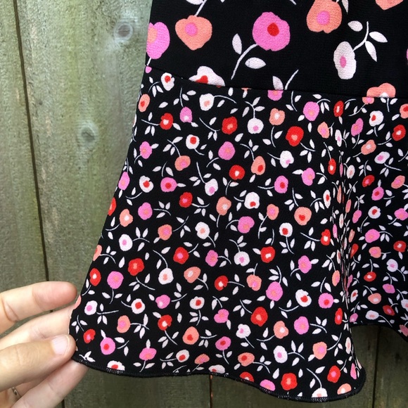 Talbots Floral Knee Length Dress Size 16P Black Pink Bell Sleeves Flounce Hem - Picture 7 of 16